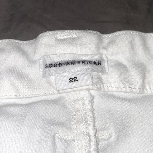 Good American Good Waist Crop Jean, white, size 22, distressed knees - Picture 4 of 10